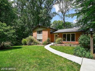 7026 Vagabond Dr, Falls Church, VA 22042