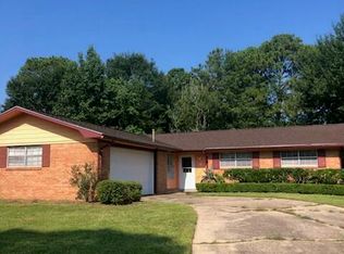 7 Wingate Dr, Gulfport, MS 39503