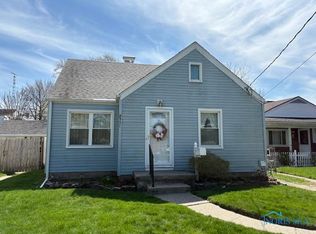 2551 Pershing Dr, Toledo, OH 43613