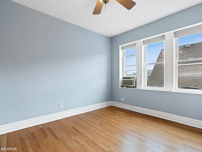 2839 N Sawyer Ave #2S — Photo 9