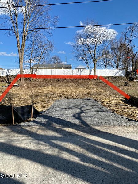 3rd image of L15 Greene Street