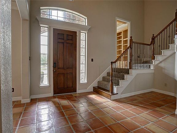 3rd image of 610 Jacob Ave