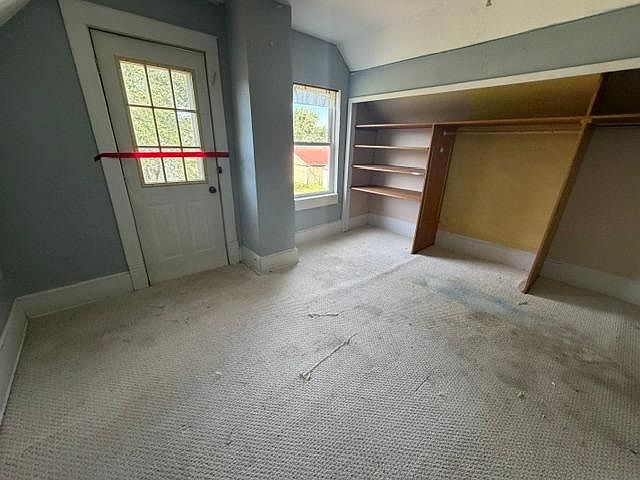 7th image of 246 5th St S