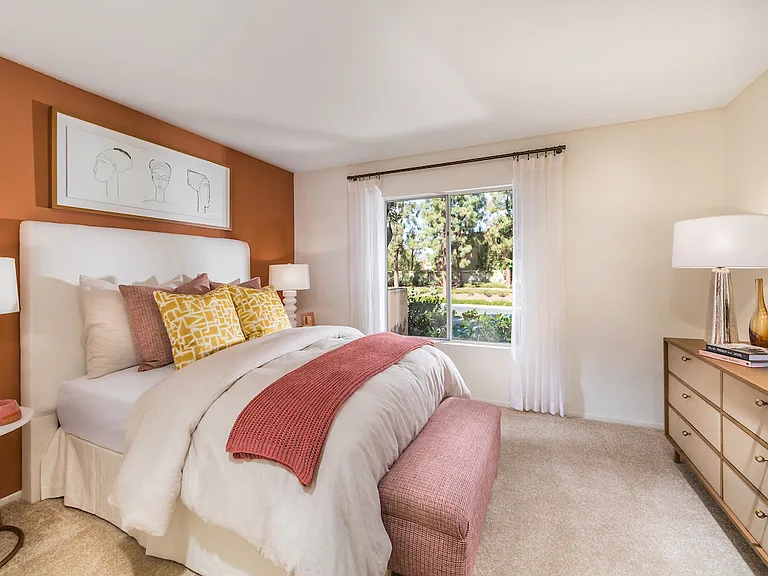 San Marino Villa Apartment Homes — Photo 5