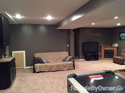 4th image of 196 Riverwood Dr