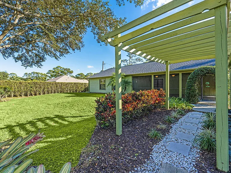11989 Persimmon Blvd — Photo 35