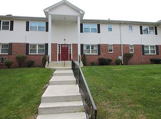 100 Colonial Cir UNIT B, Chicopee, MA 01020