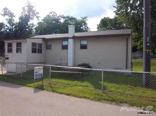 2335 Garfield Ave, Dubuque, IA 52001