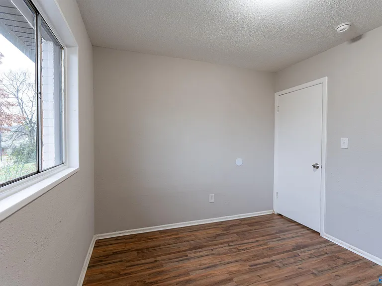 112 Wilkenson Dr NE — Photo 14