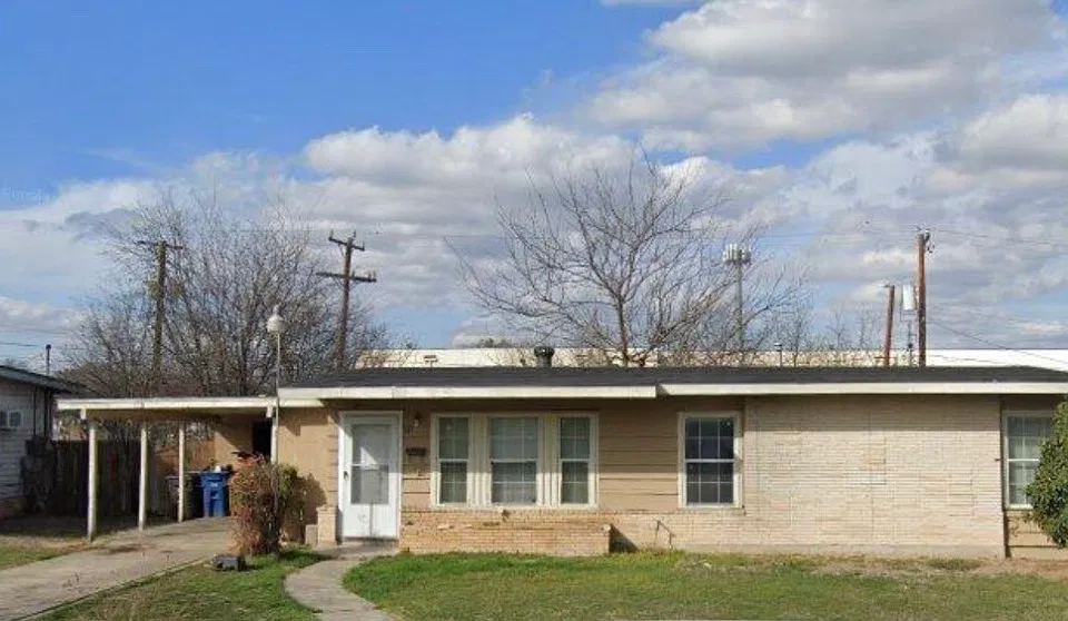79 Pilgrim Dr