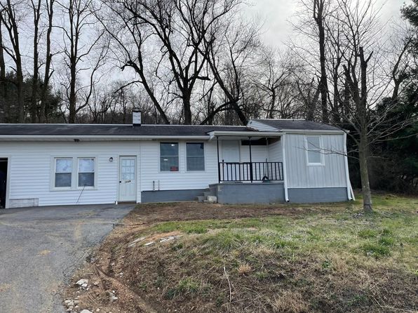 384 Schoolhouse Rd #2