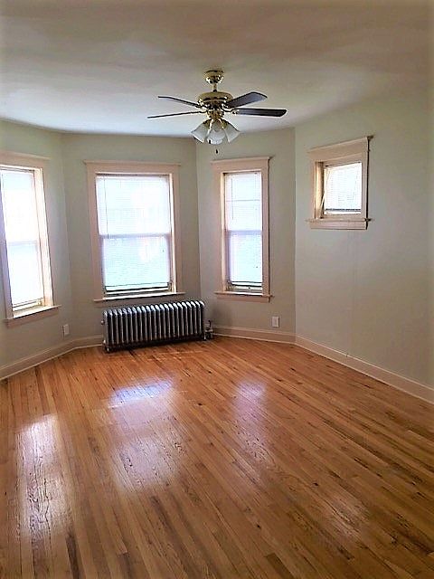 1st image of 832 W Sunnyside Ave #3W
