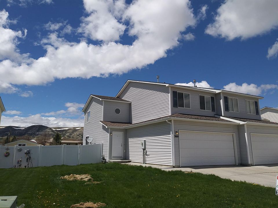 1st image of 400 Dinwoody Way