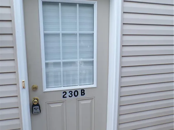230 S Main St, Alburtis, PA 18011