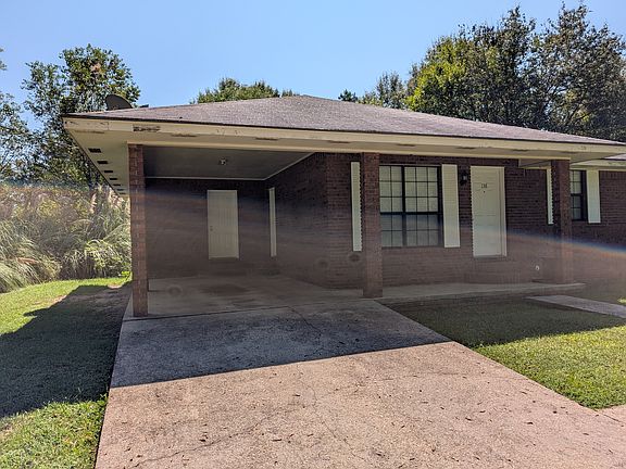 2nd image of 138 Pop Runnels Rd