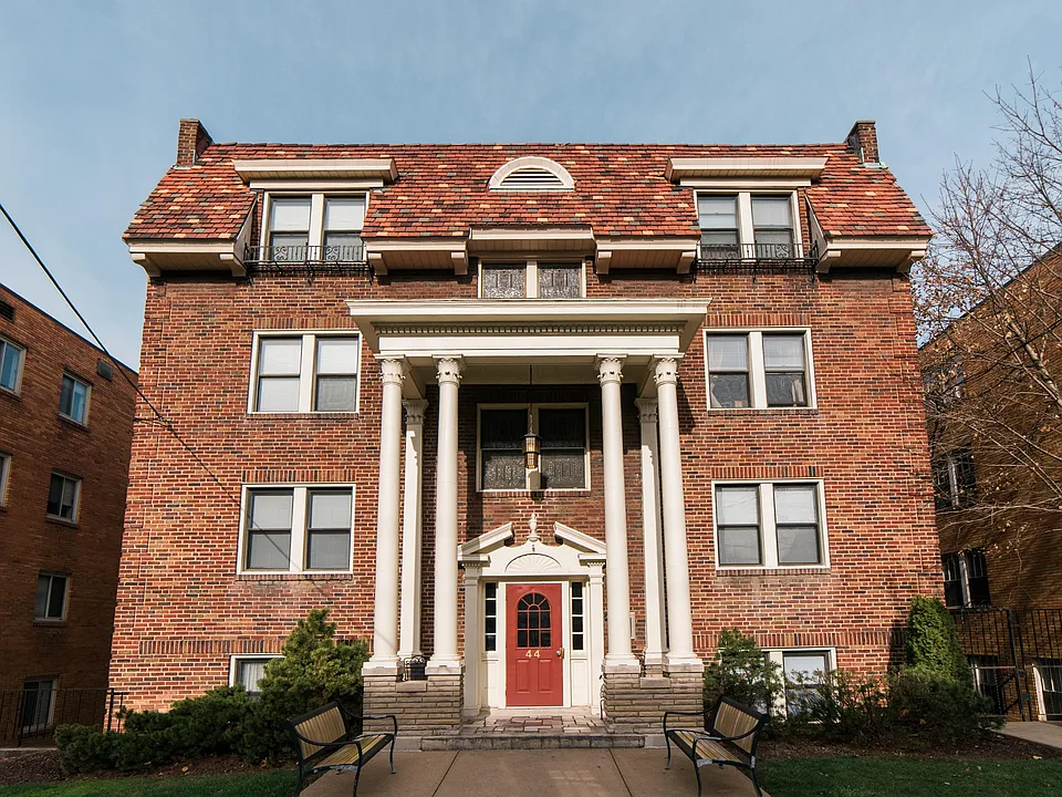 Building Photo 5