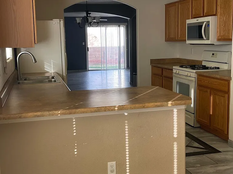 8204 Wolverine Dr NW — Photo 14
