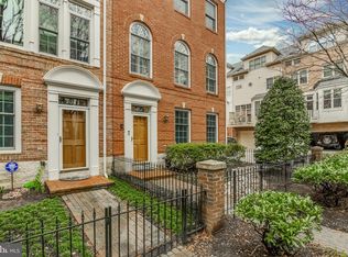 1051 N Stuart St, Arlington, VA 22201