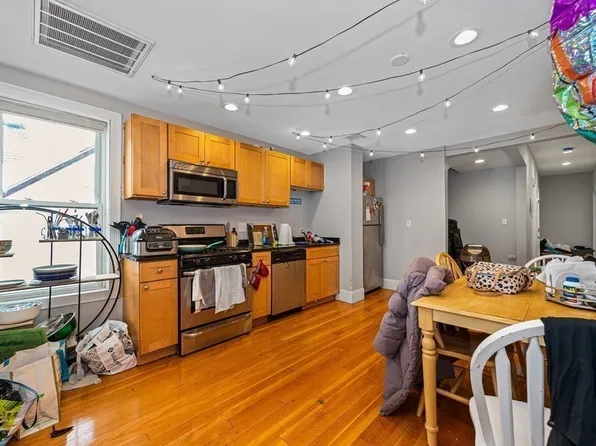 44 Hillside St, Roxbury Crossing, MA