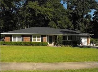 313 Center St, Walterboro, SC 29488