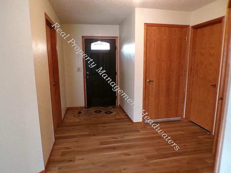 2552 Heritage Dr — Photo 8
