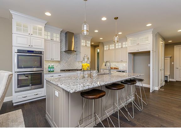 Kitchen with Large Seating Island