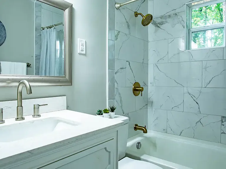 3753 Asbury Ln SW — Photo 9