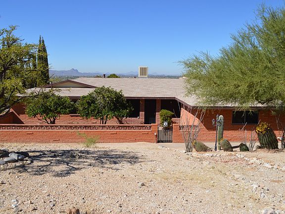 2nd image of 8715 N Newport Pl