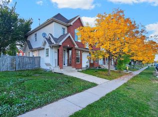 230 E Pinnacle Dr, Grande Prairie, AB T8W2X1