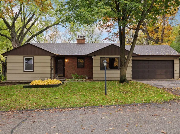 11911 James Rd, Minnetonka, MN 55343