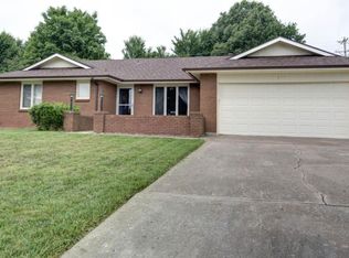 809 Barwick Pl, Willard, MO 65781