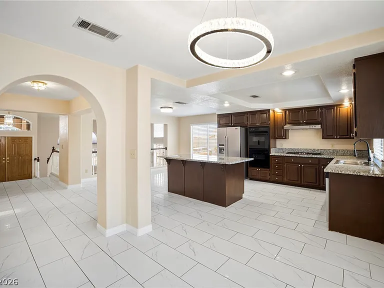 3775 Emerald Bay Cir — Photo 11