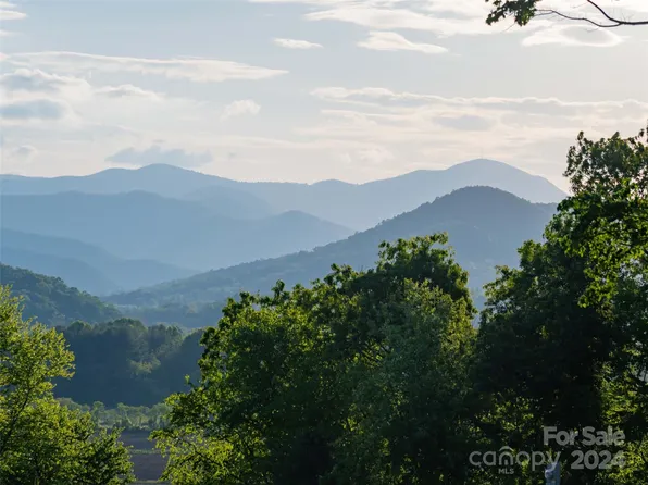 227 Pisgah Ridge Trl Lot 32, Mills River, NC 28759