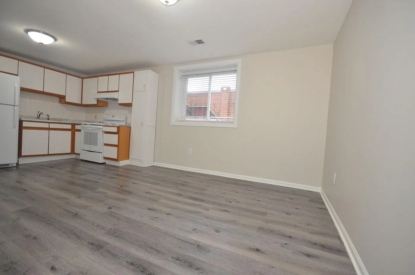 2 bed, 1100 sqft, $2,000 — Photo 4