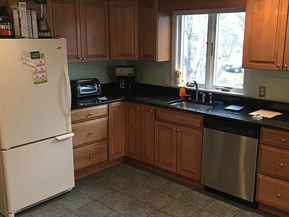 2nd image of 19 Hillside Dr #19