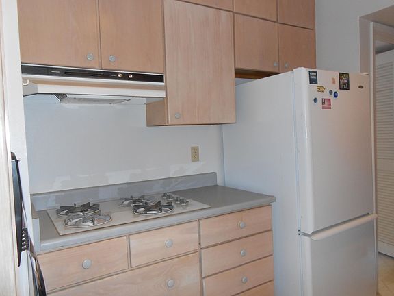5th image of 4000 W River Edge Cir #13