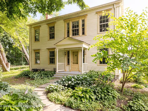 18 Clove Road, Castleton, NY 12033