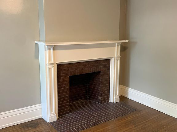 2nd image of 515 Richmond Ave #2