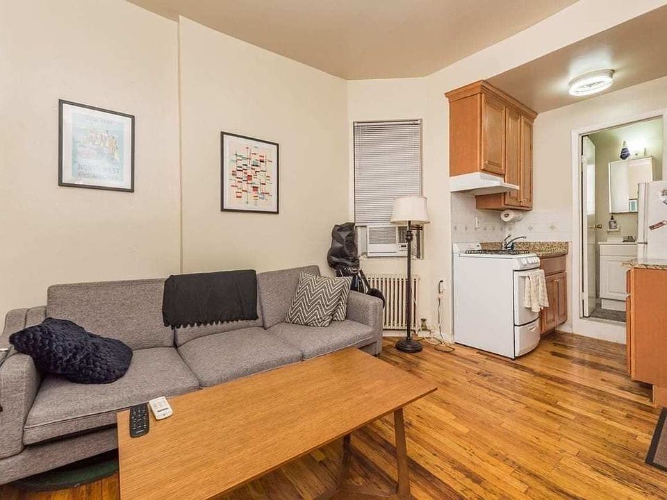 1st image of 97 E 7th St APT 11