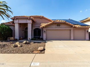 402 E Stonebridge Dr, Gilbert, AZ 85234