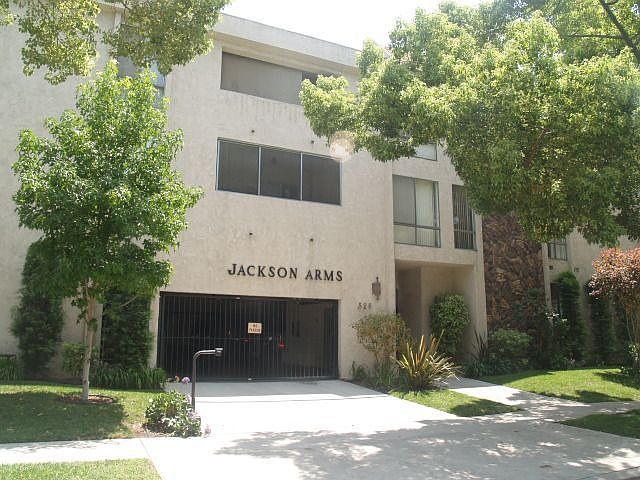 1st image of 528 N Jackson St APT 306