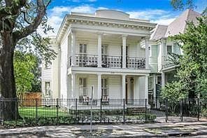 1st image of 4200 Saint Charles Ave