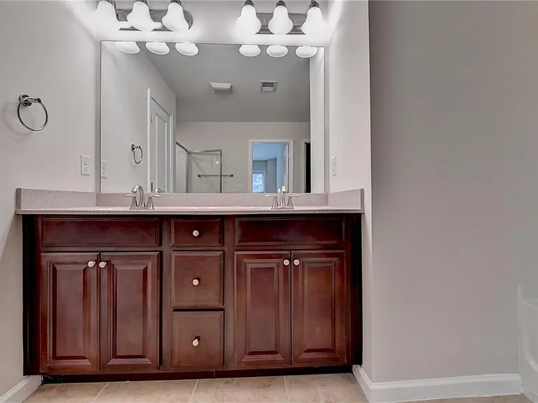 2152 Greencrest Cir — Photo 39