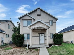 11888 S Aztec Rd, Draper, UT 84020