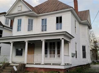 208 Clay St, Suffolk, VA 23434