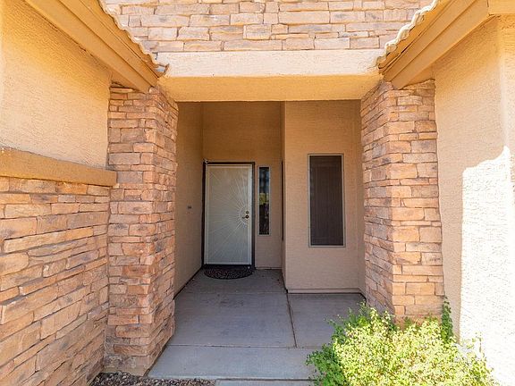 4th image of 23646 W La Vista Dr