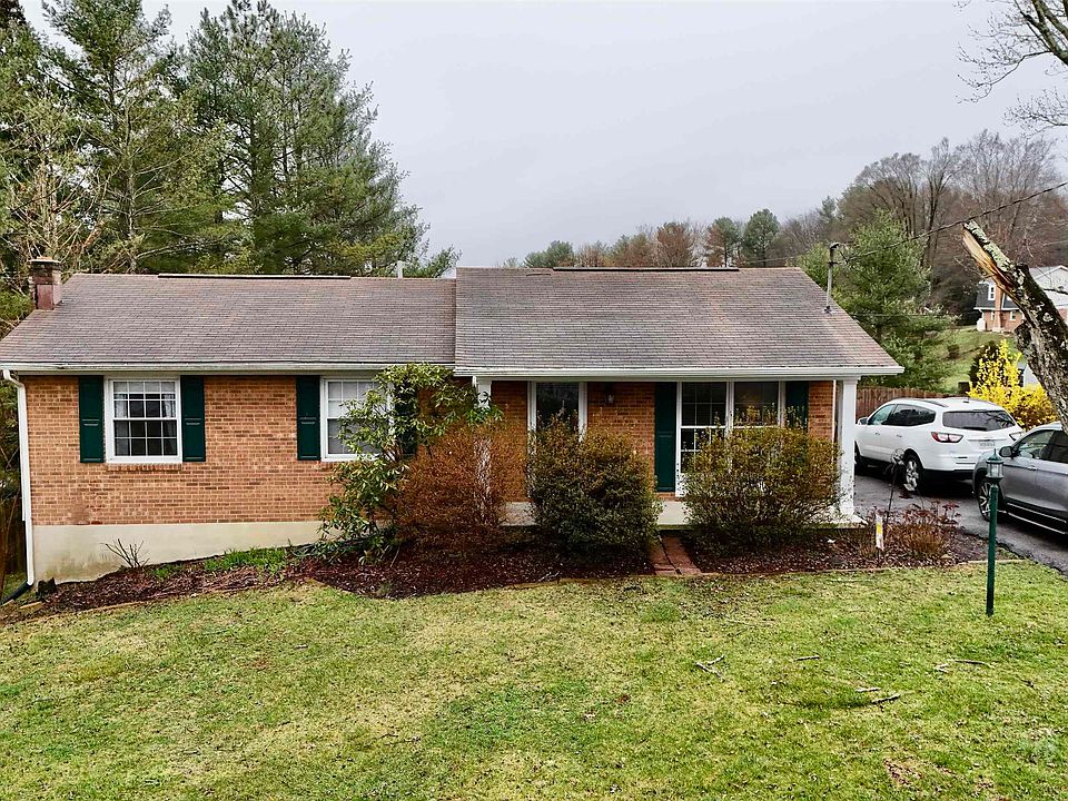 1st image of 261 Rolling Hills Dr