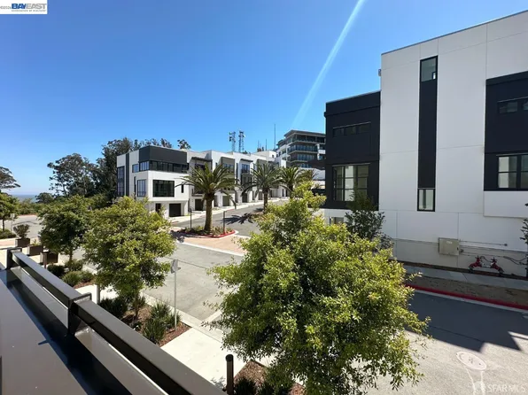 1 Bristol Ct #302, San Francisco, CA 94130