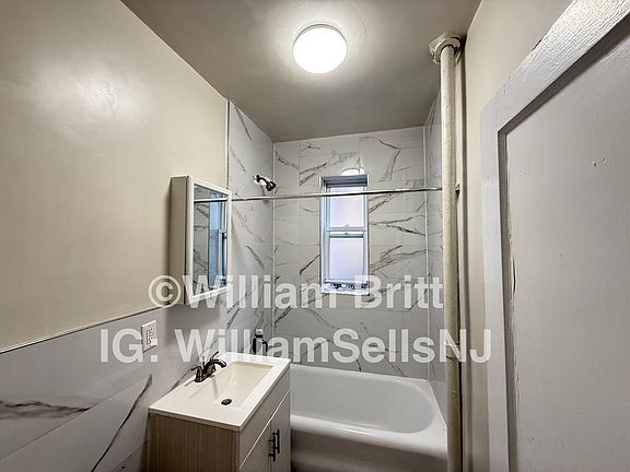 5th image of 259 Grant Ave #C5