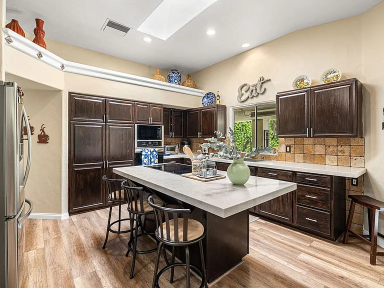 40560 Glenwood Ln — Photo 24